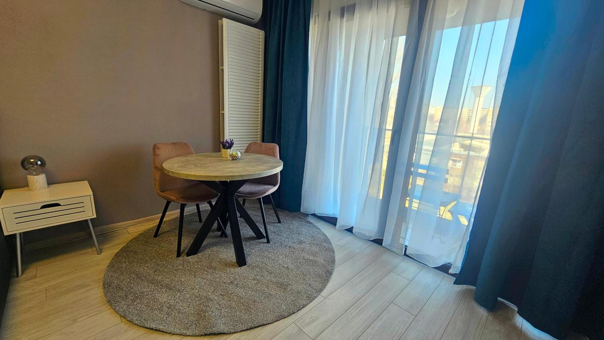 One Fancy Studio Bucureşti Ngoại thất bức ảnh