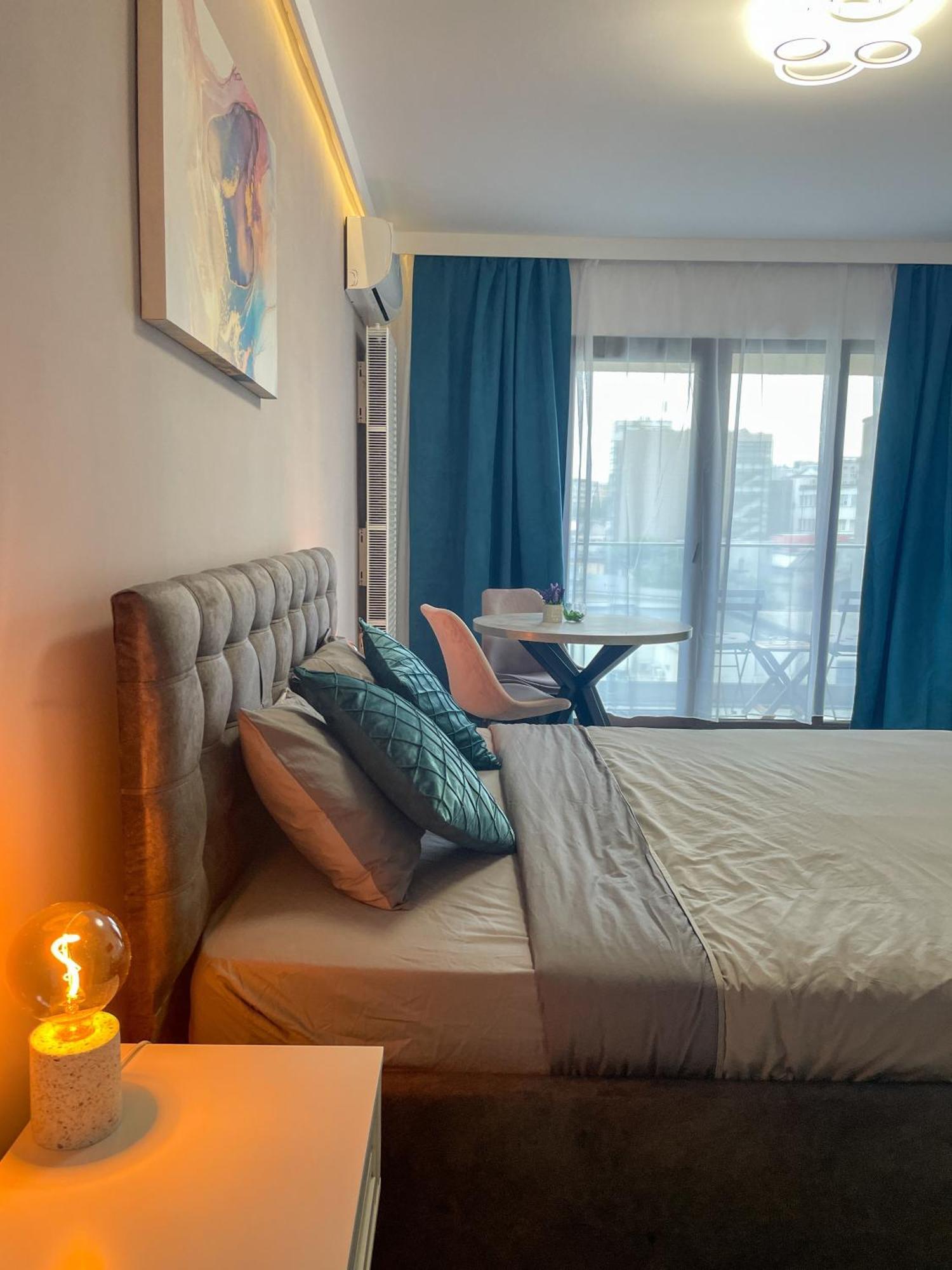 One Fancy Studio Bucureşti Ngoại thất bức ảnh